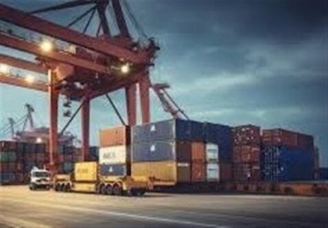 همتی خبر داد/ صادرات 30 میلیارد دلار نفت در 10 ماه