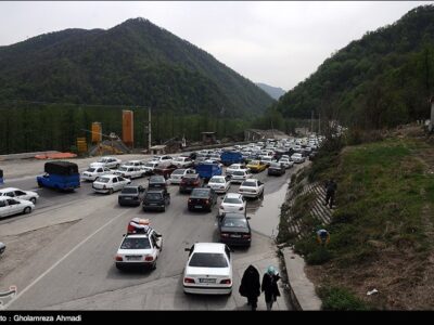 ترافیک در محورهای چالوس و هراز سنگین است