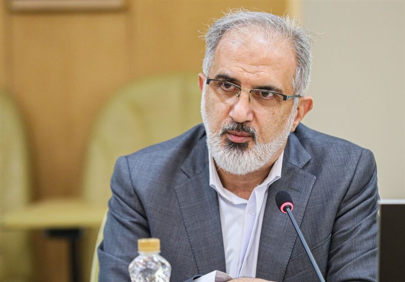 داشتن سرپناه معمولی برای جوانان رویا شده است