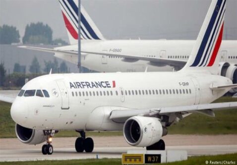 لغو ۱۷۰ پرواز و سرگردانی ۳۰ هزار مسافر در فرانسه