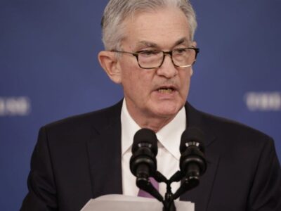 رئیس بانک مرکزی آمریکا از احتمال کاهش نرخ بهره خبر داد