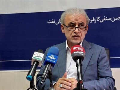 وزارت نفت وضعیت نابسامان پالایشگاه‌های کوچک را سامان‌دهی کند