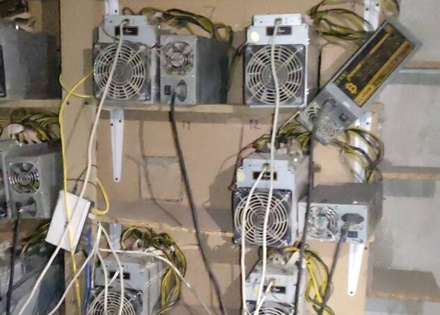 اخذ قیمت صادراتی برق از پرمصرف‌ها، راهی برای جلوگیری از ماینینگ غیرمجاز