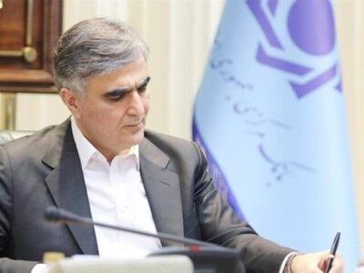 قدردانی رئیس کل بانک مرکزی از مدیرعامل و کارکنان بانک شهر