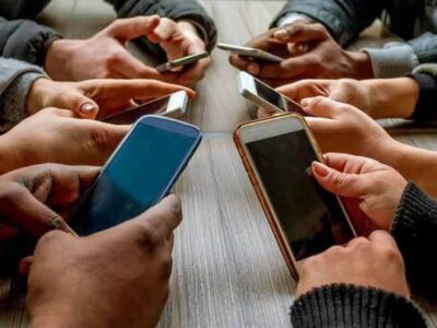 جولان آیفون قاچاق  با رمز رجیستری مسافری/ستاد مبارزه با کالای قاچاق شفاف سازی کند