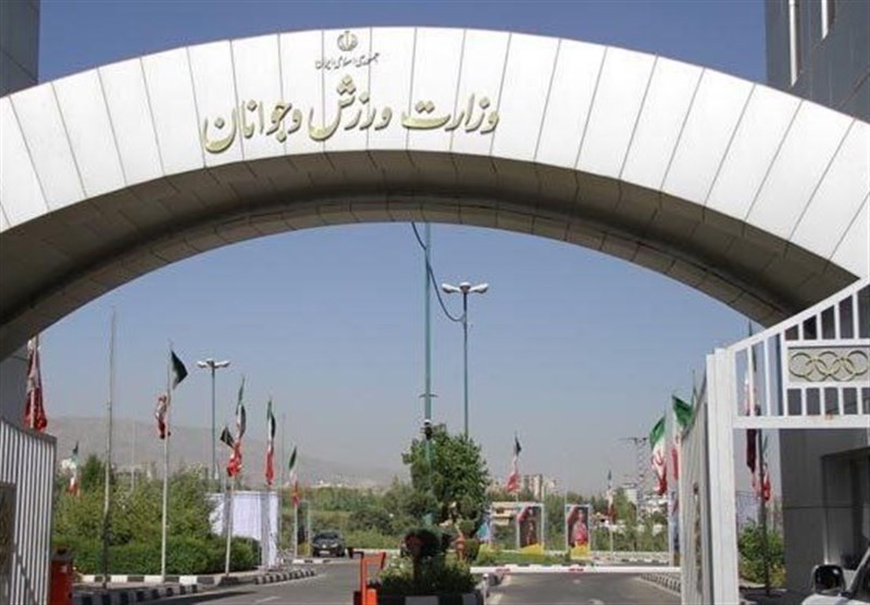 بلاتکلیفی مزمن در واگذاری تنیس استقلال/ وزارت ورزش شفاف‌سازی کند