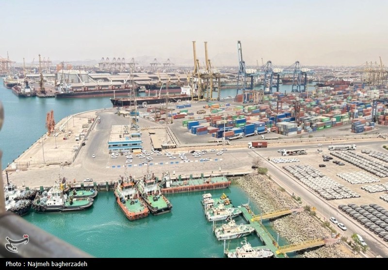استقرار گمرک در  درب ورود بندر شهید رجایی